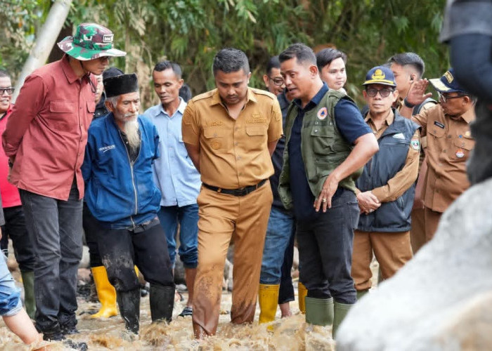 Pascabanjir Bandang Arosuka, Wagub Vasko Dorong Pemkab Solok Buka Kantor Pelayanan Terpadu Darurat