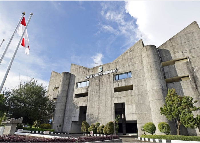 Unand Terapkan Sistem Emong, Solusi Kuliah Gratis bagi Mahasiswa Berprestasi yang Kurang Mampu