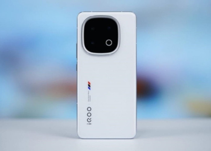Bocoran iQOO 15 Ultra, Usung Pendingin Aktif Paling Ekstrem di Dunia Smartphone