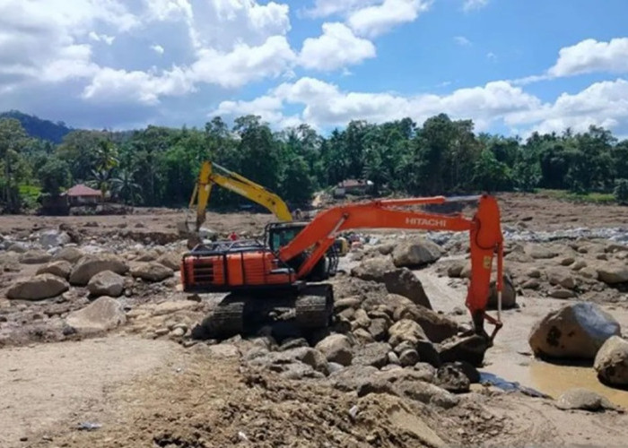 Pemkab Agam Berharap Pemerintah Pusat Perbaiki Jalan Rusak Terdampak Bencana