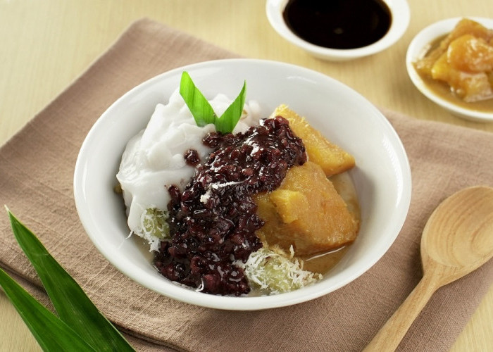 Resep Bubur Kampiun Khas Minang: Perpaduan Manis, Gurih, dan Kaya Rasa