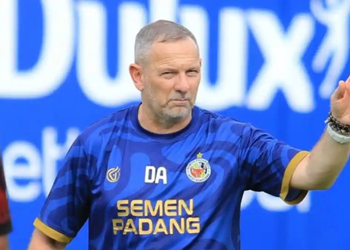 Usai Bermain Imbang dengan PSIM Yogyakarta, Semen Padang FC Pecat Pelatih Dejan Antonic