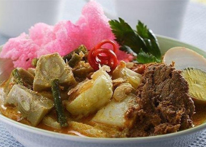 Resep Lontong Padang: Hidangan Khas Sumatera Barat yang Menggugah Selera