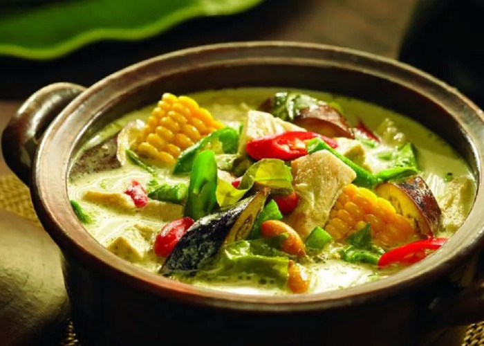 Sayur Lodeh, Hidangan Nusantara Gurih Santan yang Tak Lekang oleh Waktu