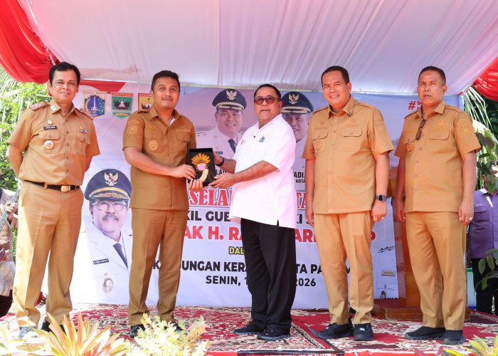 Perkuat Ketahanan Pangan, Rano Karno Saksikan MoU PT Food Station dan Pemko Pariaman