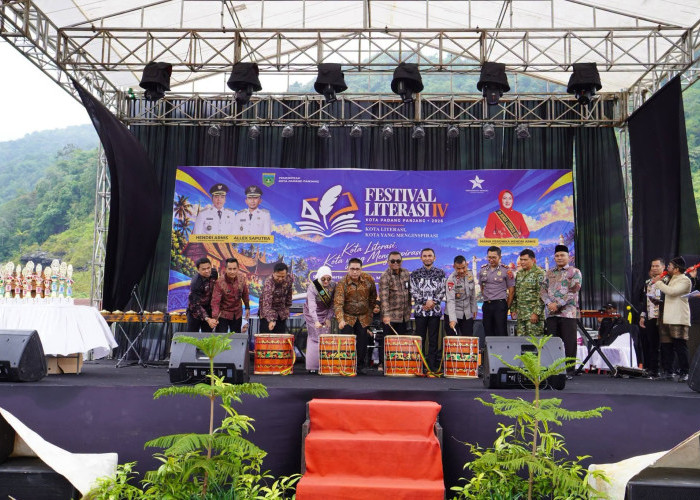 Festival Literasi IV Padang Panjang Resmi Digelar di Lapangan Bancalaweh hingga 31 Oktober 2026