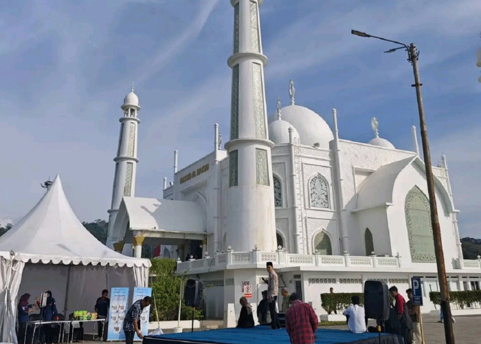 Gubernur Mahyeldi Resmi Buka Ramadan Halal Fest 2026: Tonggak Ekonomi Syariah Kota Padang