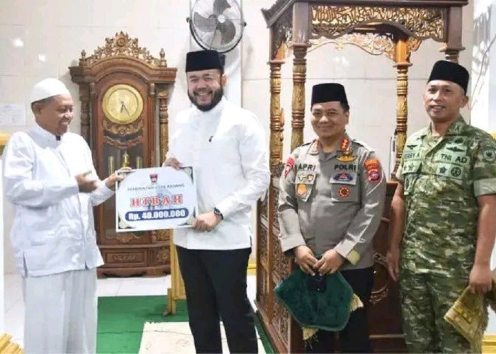 Pemkot Padang Terjunkan 4 Tim Safari Ramadan ke 49 Masjid dan Musala