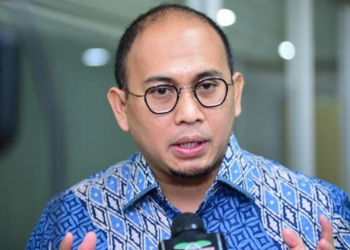 Andre Rosiade Salurkan Bantuan untuk Pembangunan Surau di Ganting, Padang
