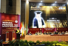 Wisuda ke-142 UNP Digelar, Rektor Tegaskan Ini Awal Perjalanan Lulusan