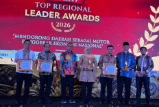 Mahyeldi Raih Penghargaan Nasional atas Pengembangan Ekonomi Umat dan Budaya Halal di Sumbar