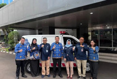 KORPRI Nasional Serahkan Bantuan Ambulans untuk Pemkab Agam di Kantor BKN Jakarta