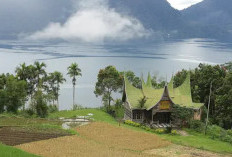 Danau Maninjau, Pesona Wisata Eksotis Sumbar dan Legenda Ranah Minang