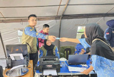 Disdukcapil Padang Fasilitasi Pemulihan Dokumen Adminduk Warga Terdampak Bencana di Huntara Lubuk Buaya