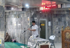 Hadiri Wirid MTI di Dadok Tunggul Hitam, Camat Koto Tangah Ajak Orang Tua Perkuat Benteng Keluarga