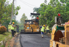 Setelah 43 Tahun, Jalan di Tarantang Dharmasraya Akhirnya Diaspal