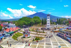 Menpar Puji Sejarah Bukittinggi: Jam Gadang Jadi Ikon Wisata Sejarah Dunia