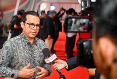 Gempuran Hoaks Marak di Medsos, Wamenkomdigi Dorong Media Jadi Penjernih Informasi