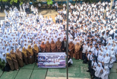 Ajarkan Siswa Menabung Sejak Dini, TPAKD Pesisir Selatan dan BPR Samudera Gelar GENCARKAN di SMPN 1 Painan