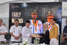 Pemko Padang Serahkan Santunan Kemensos bagi Ahli Waris Korban Bencana November 2025