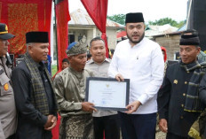 Hadiri Tradisi Limau Barongge, Wali Kota Padang Komitmen Tuntaskan Aspal Jalan Sungai Pisang