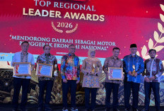 Gubernur Mahyeldi Raih Disway Top Regional Leader Awards 2026 atas Komitmen Penguatan Ekonomi Umat